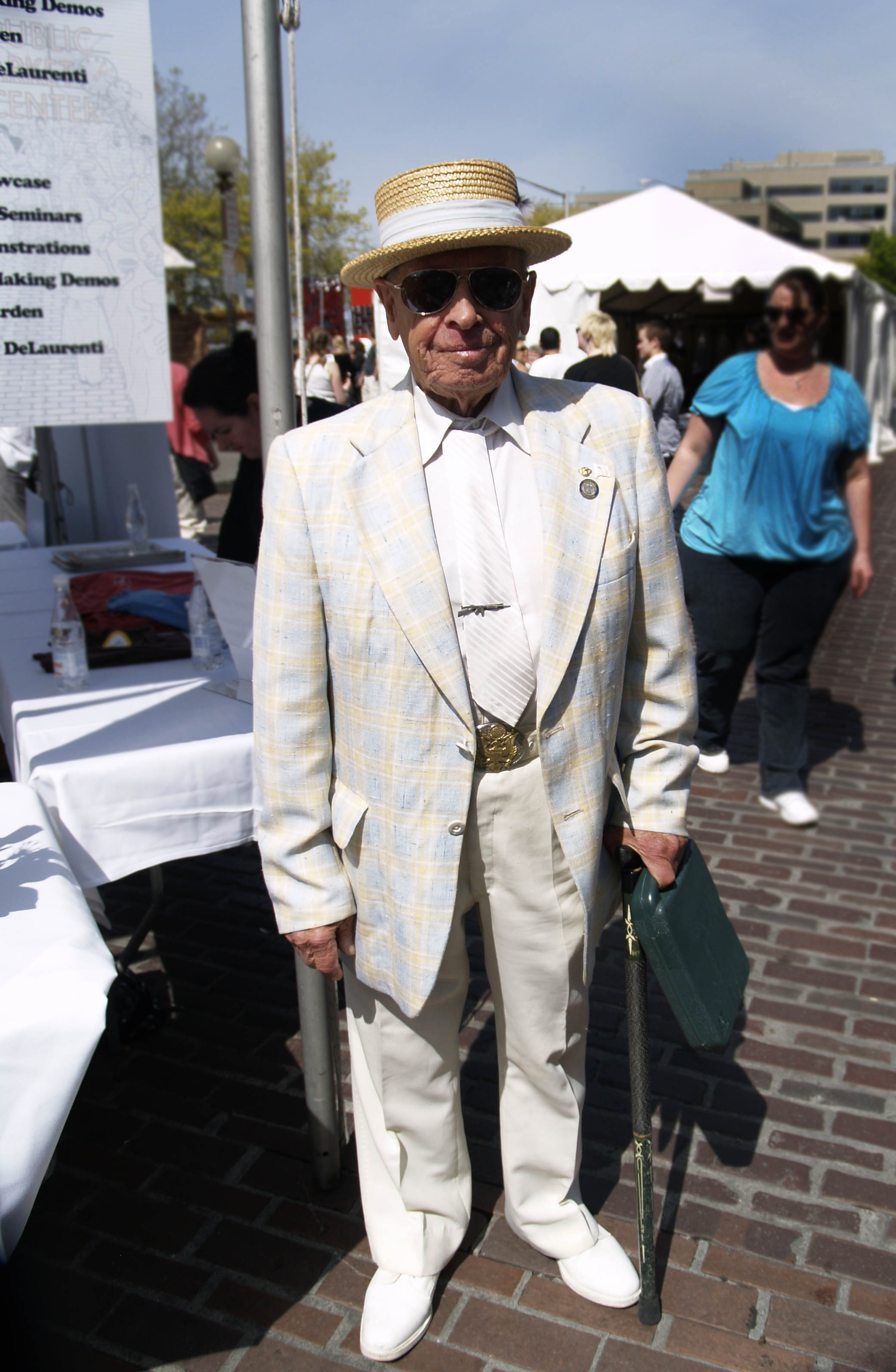 Seattle Fashion: Veteran's Vintage Suit