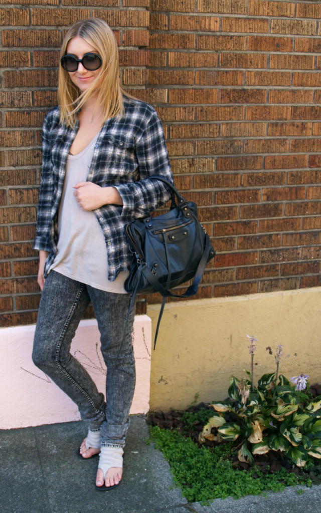 Eighties and Grunge_Aug 2010 Seattle Style: Eighties acid wash jeans with grunge flannel shirt
