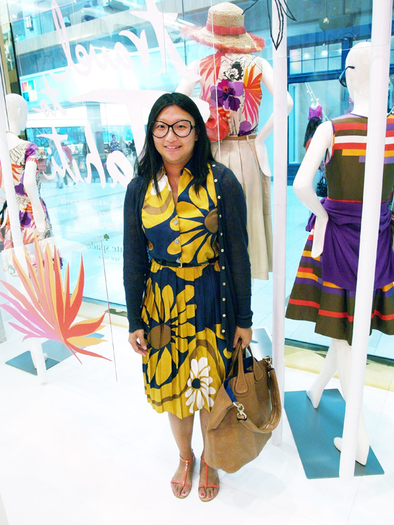 Kate Spade customer street style