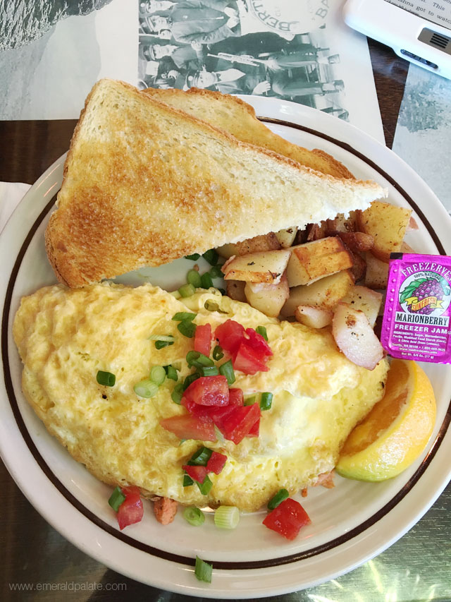 The house-smoked salmon omelet at Roslyn Cafe in Roslyn, WA is to die for. A great breakfast spot if you're visiting Suncadia Resort, one of the best Cle Elum hotels.