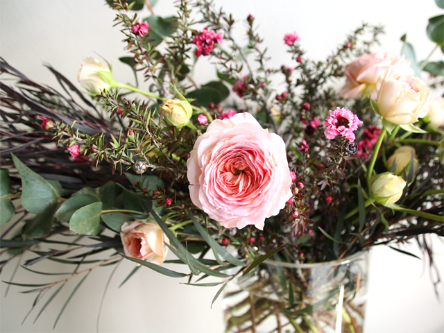 Close up of the bouquet you can expect from The Stemmery, a Seattle subscription flower service that sends beautiful flower arrangements to your door. A great Mothers Day, birthday, or bridesmaid gift idea!