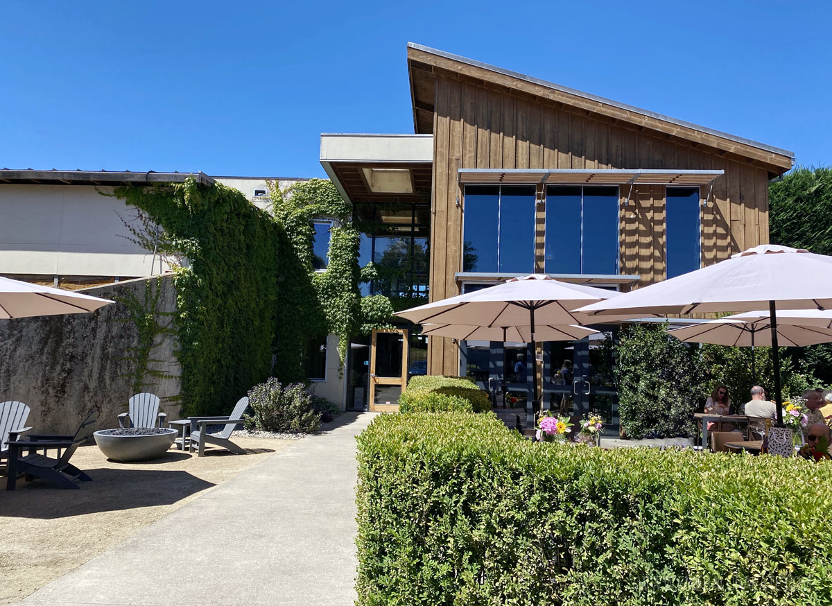 Carlton Winemakers Studio, one of the best Willamette Valley wineries