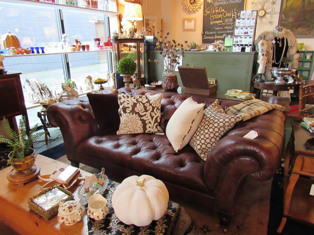 Gracious is a beautiful Seattle antique store with beautifully curated vignettes and tablescapes.
