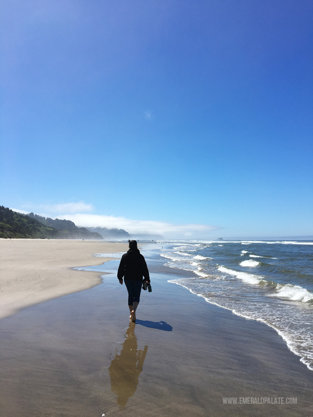 Arcadia Beach, one of the best beaches to stop at during your road trip of the Oregon Coast. - Oregon beaches | Oregon hikes | best Oregon beaches | Cannon Beach | Oregon Coast road trip