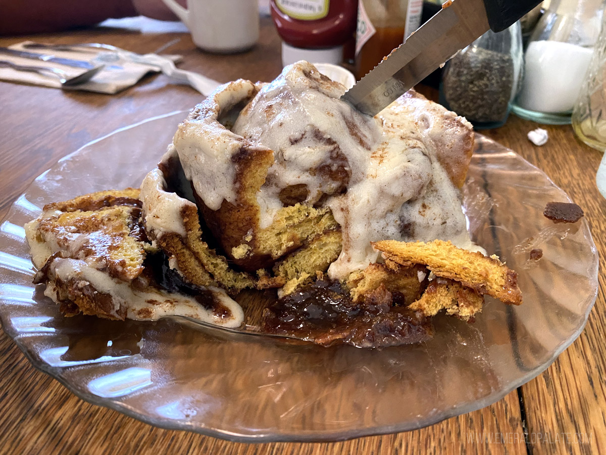 pumpkin cinnamon roll