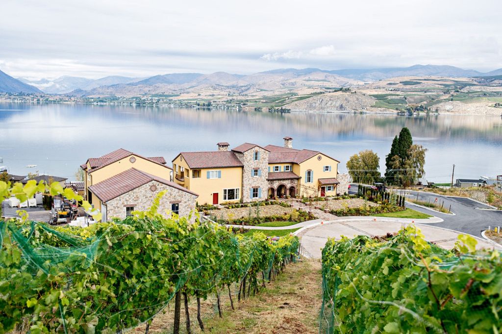 Siren Song, place to stay in Chelan, WA wine country
