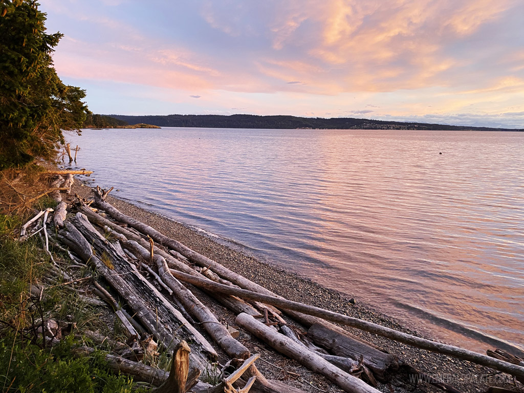View of the San Juan Islands at sunset, one of may scenic day trips from Seattle