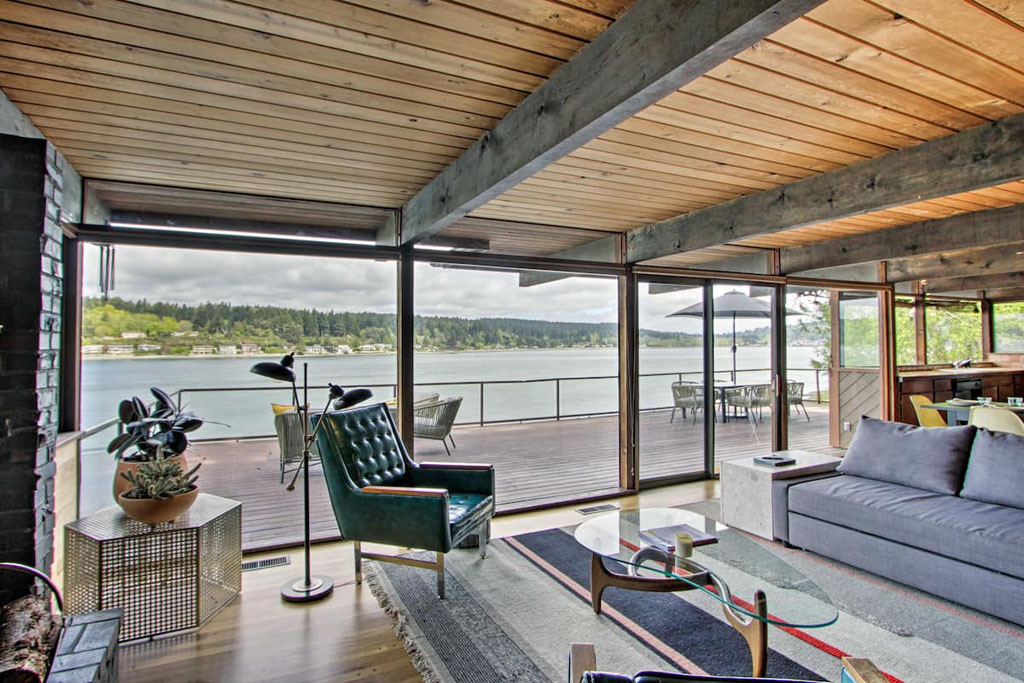 midcentury waterfront home in WA