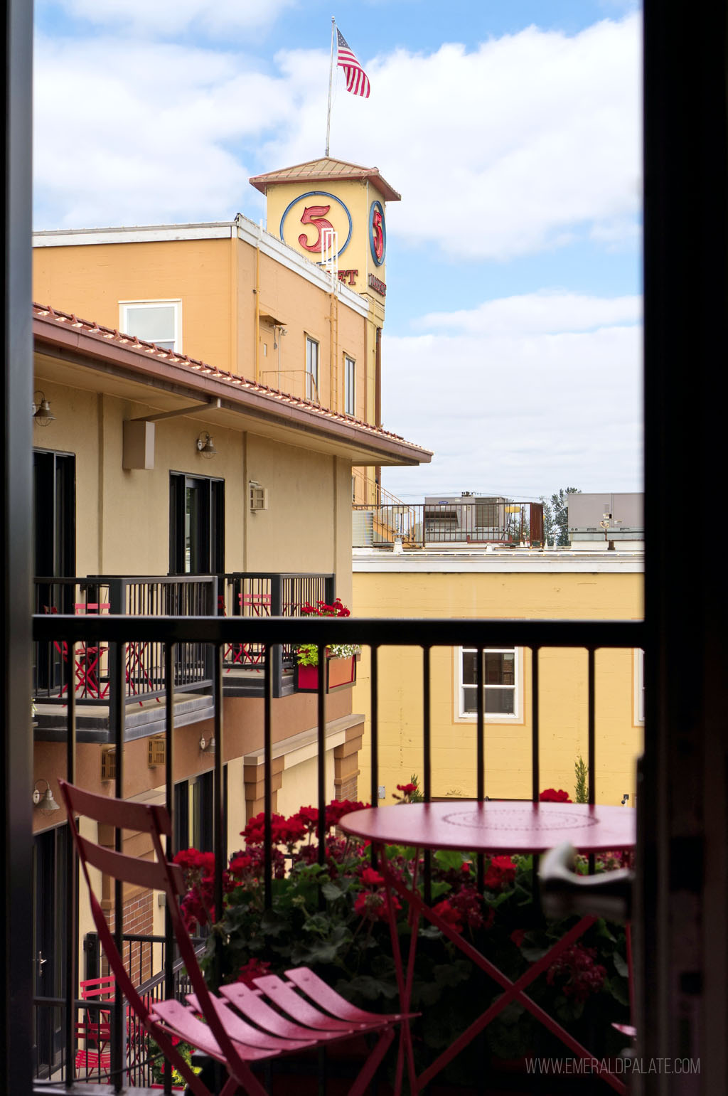 view of Inn at the 5th in Eugene, OR an boutique hotel