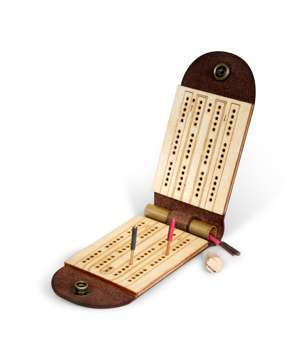 travel cribbage game, a creative travel gift for game lovers