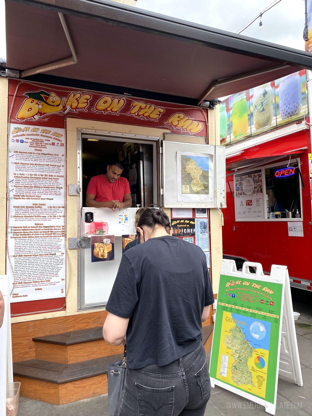 Bake on the Run food cart in Portland, Oregon