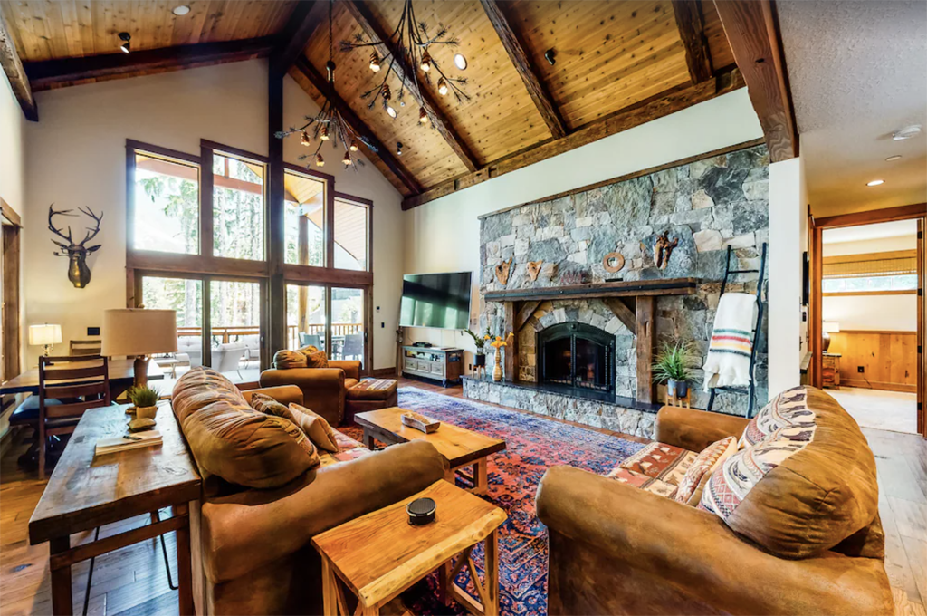 the living room of a winter Oregon cabin