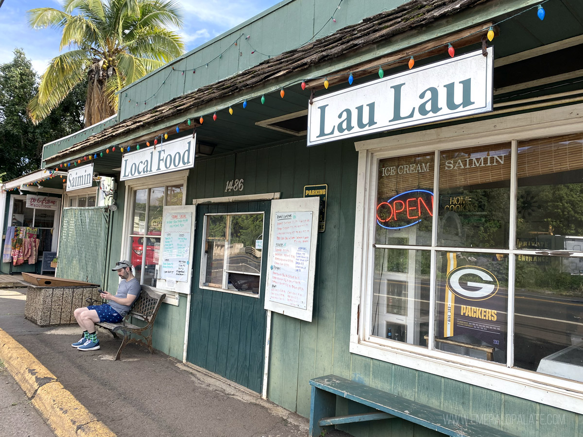 convenience store where the locals eat in Maui
