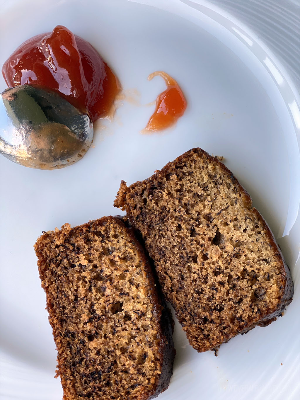 sliced banana bread and jam