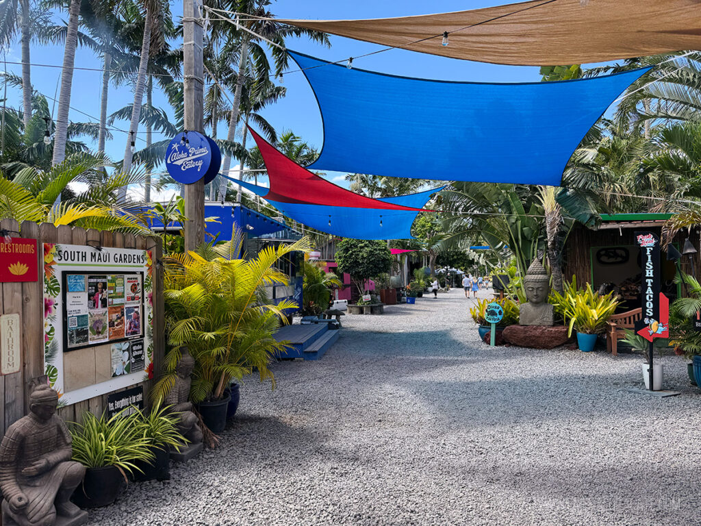 South Maui Gardens Kihei Food Oasis food cart pod