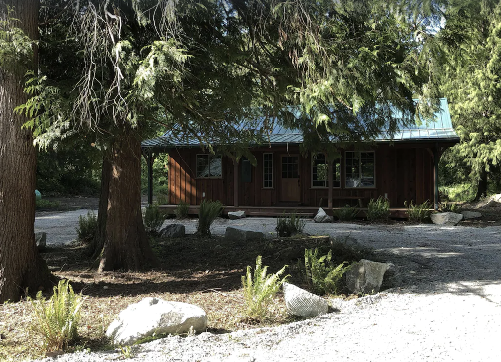 Cute cabin to stay at during your North Cascades National Park itinerary