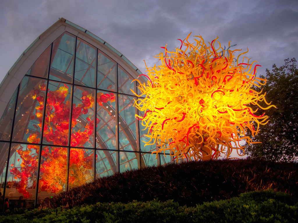 outside the Chihuly Garden and Glass at night
