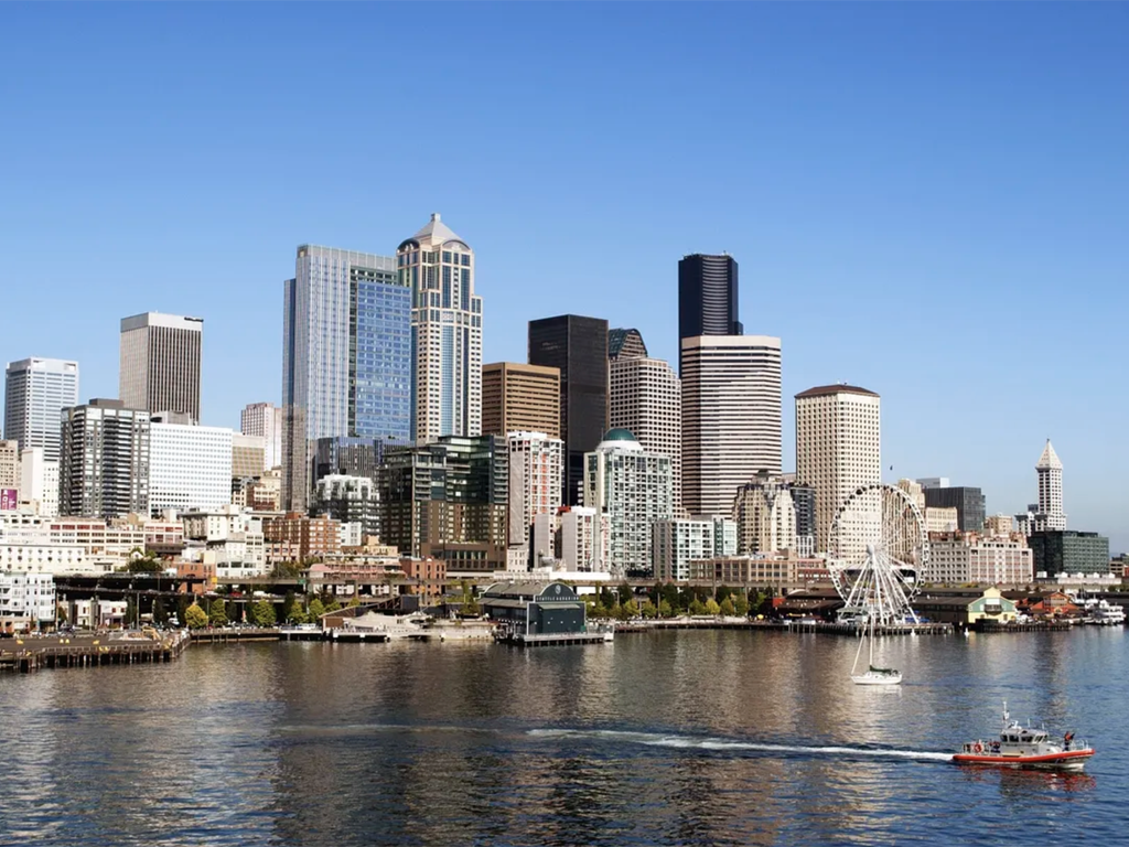 Seattle skyline, a must see during your Seattle 3-day itinerary