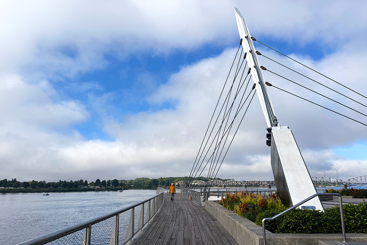 Path overlooking the Columbia River, one of the best things to do in Vancouver WA