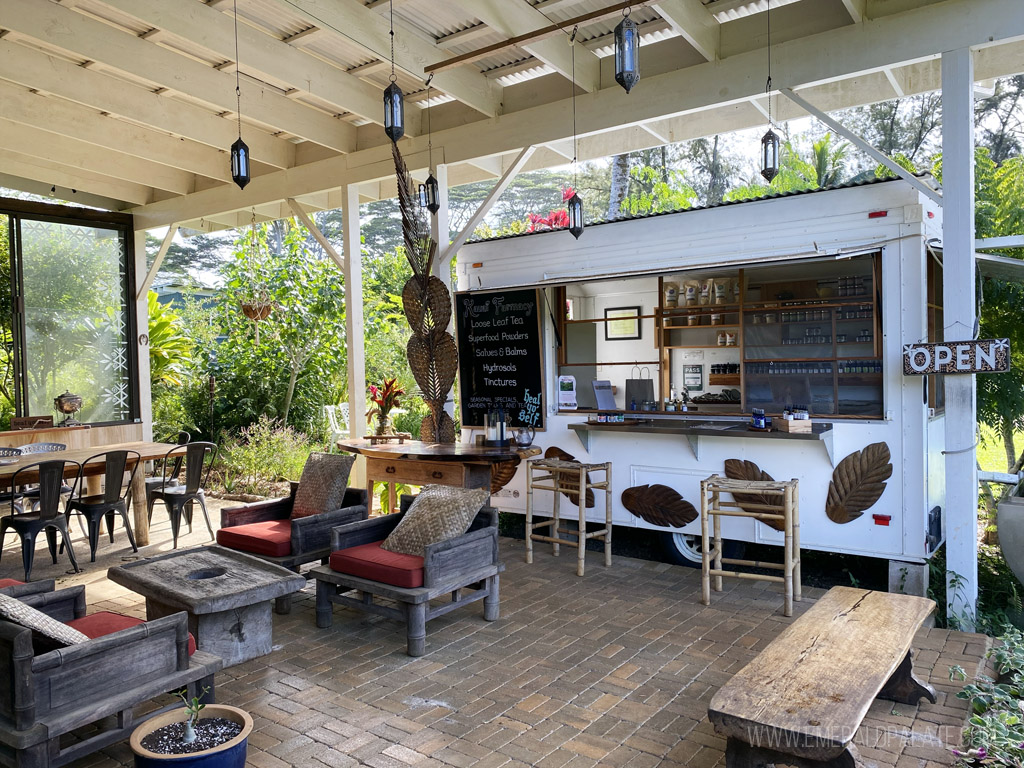 covered patio at a Kauai farm stand