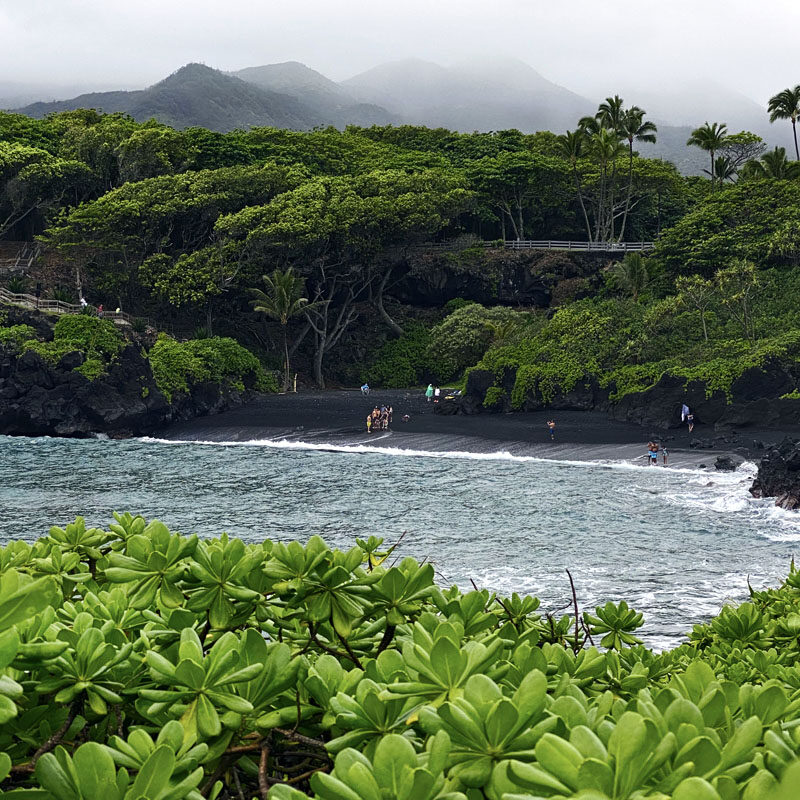 Black Sand Beach, a stop you should make on your Road to Hana itinerary