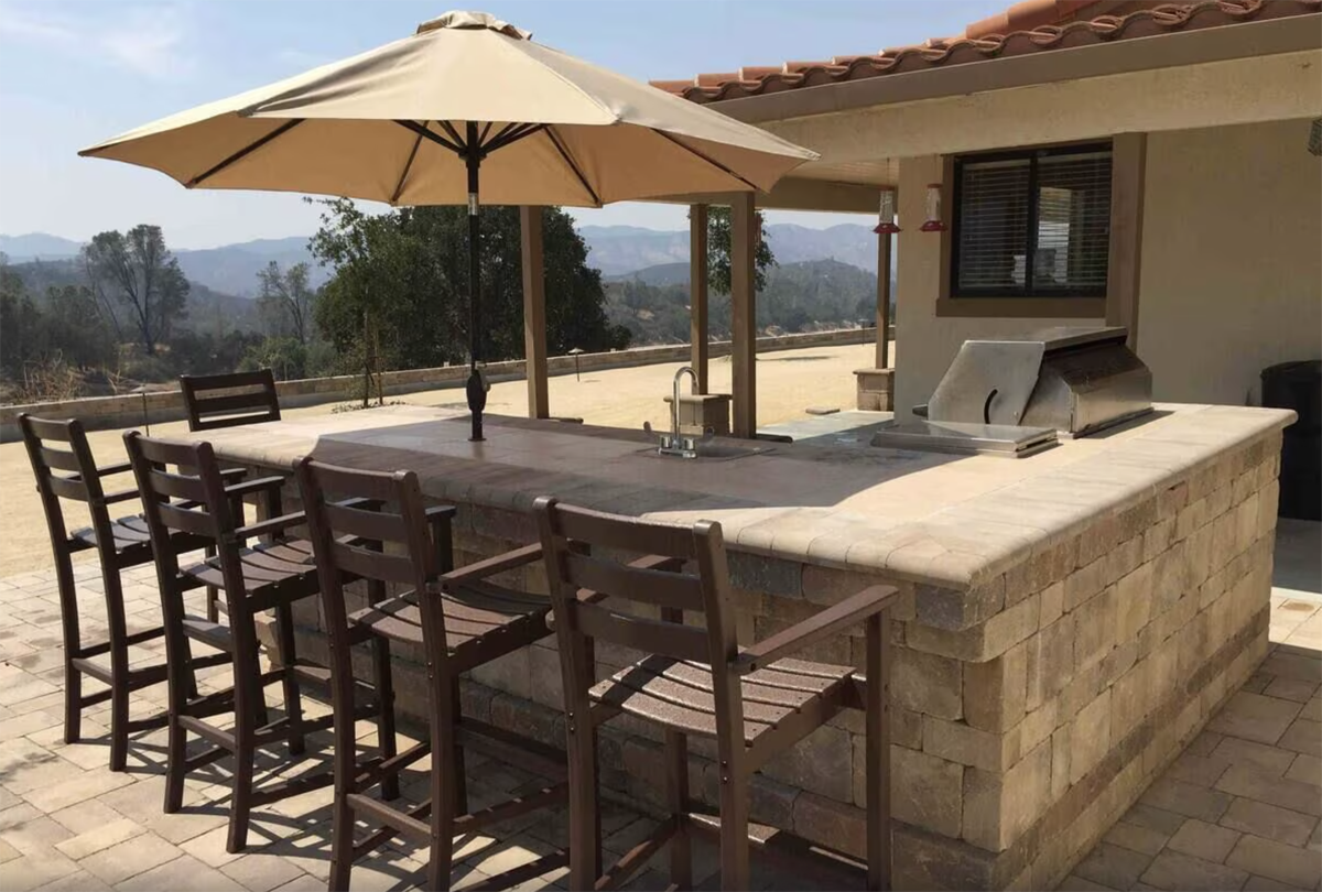 outdoor BBQ area at a place to stay near Pinnacles National Park