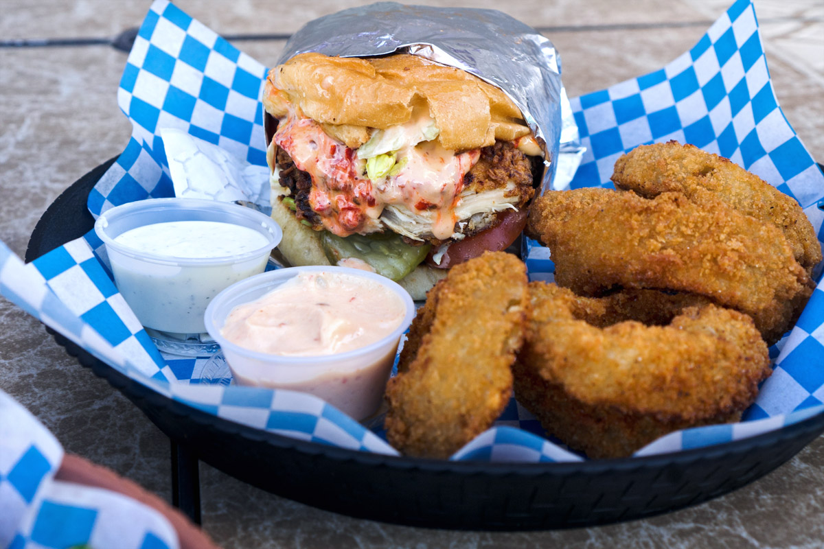 plate of onion rings and fried chicken, where to eat in Bend Oregon