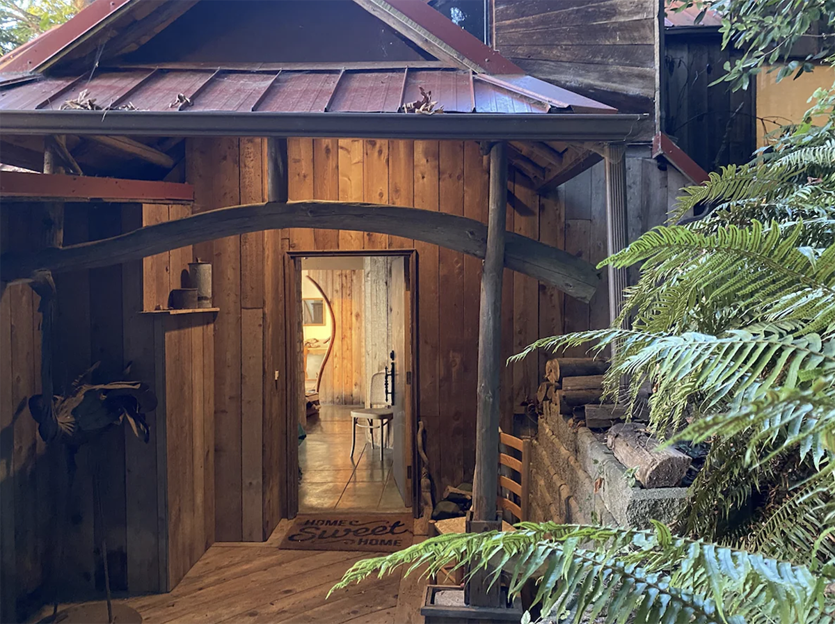 treehouse staycation in Seattle