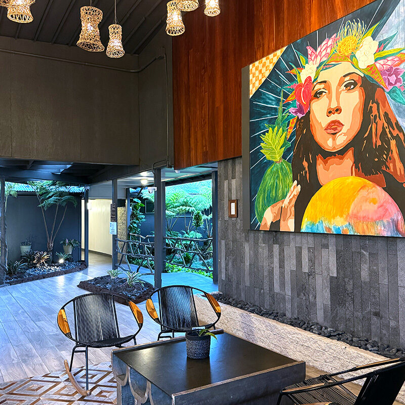 inside a courtyard at where to stay on the Big Island on Hawaii
