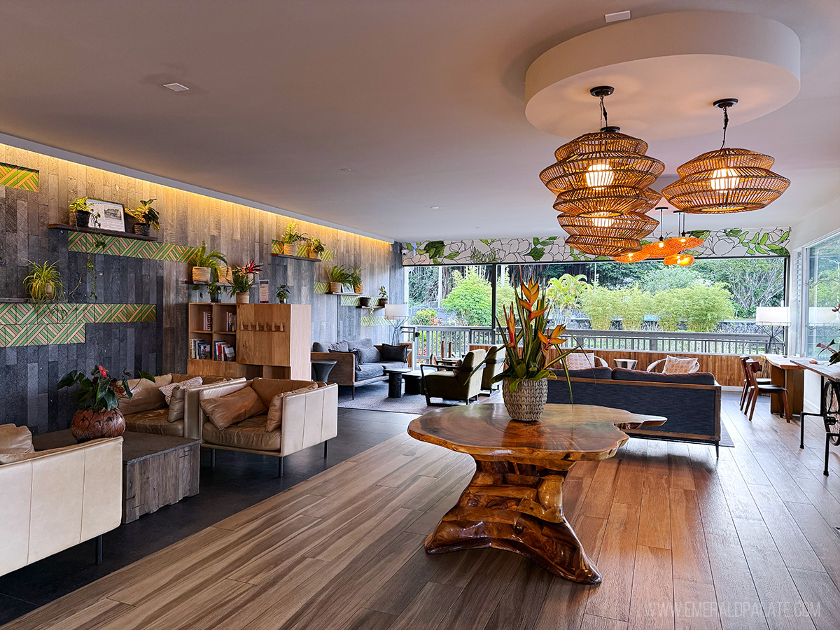 indoor-outdoor lobby of where to stay on the Big Island in Hawaii