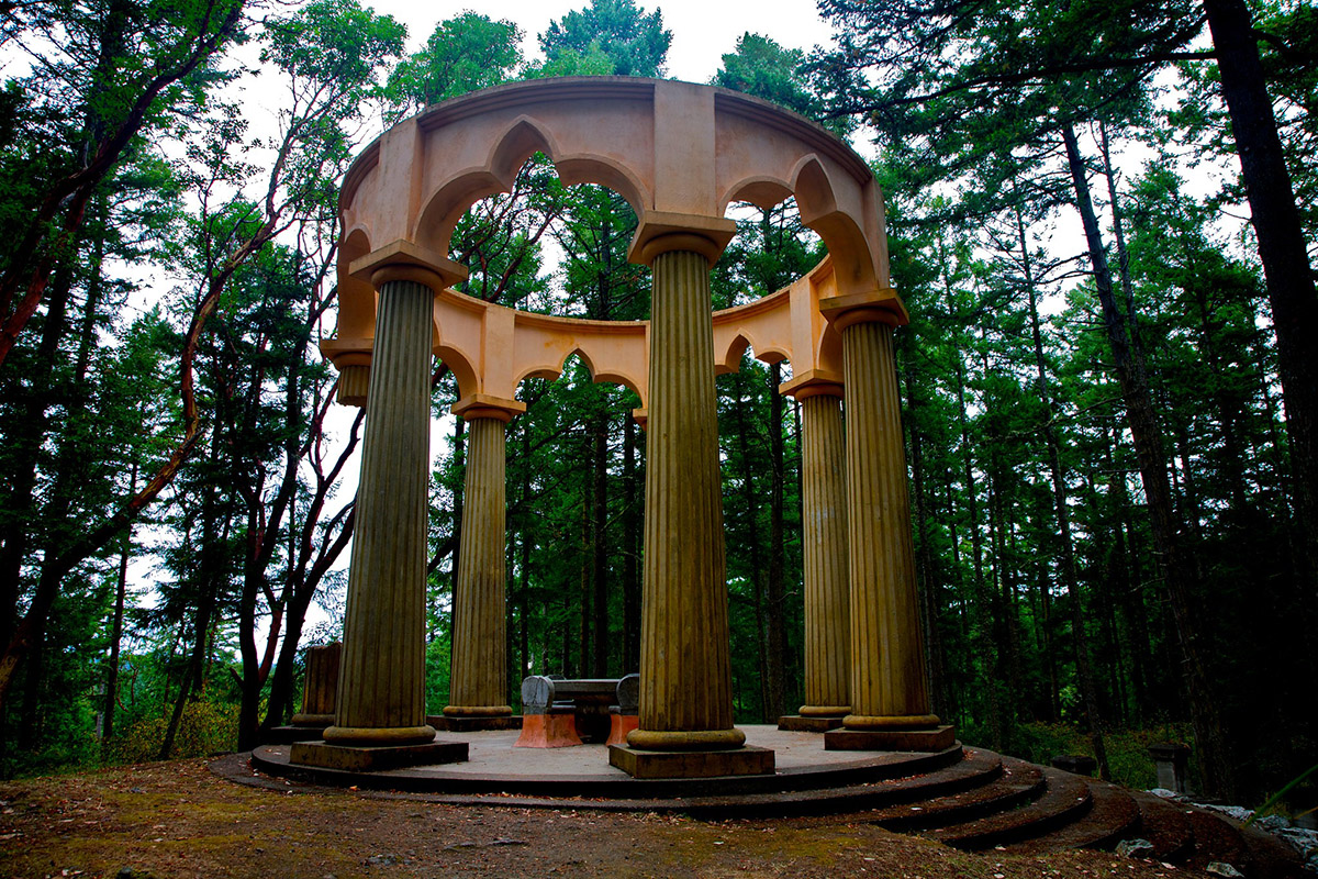 Afterglow Vista Mausoleum, one of the best abandoned spots in Washington 