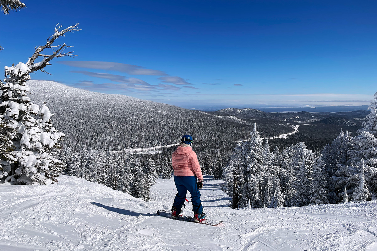 woman on the top of a trail during Bend, Oregon skiing
