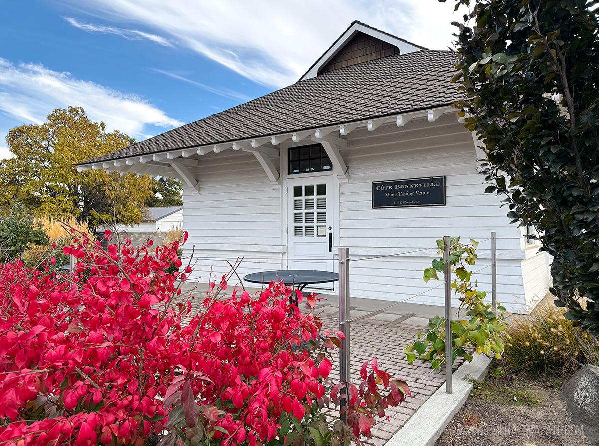 exterior of Cote Bonneville tasting room