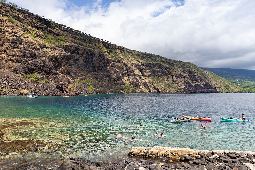 Snorkeling at Captain Cook Monument in Hawaii