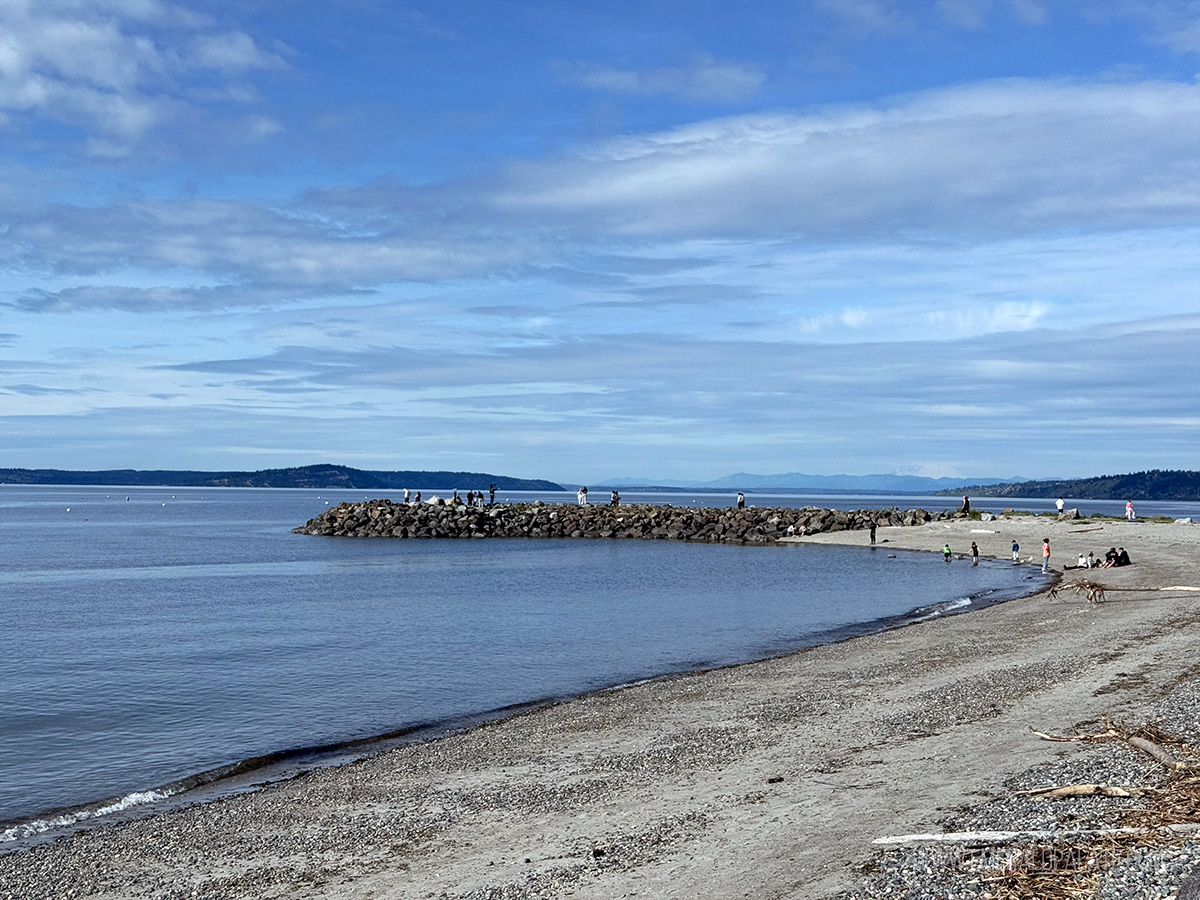Edmonds beach park waterfront