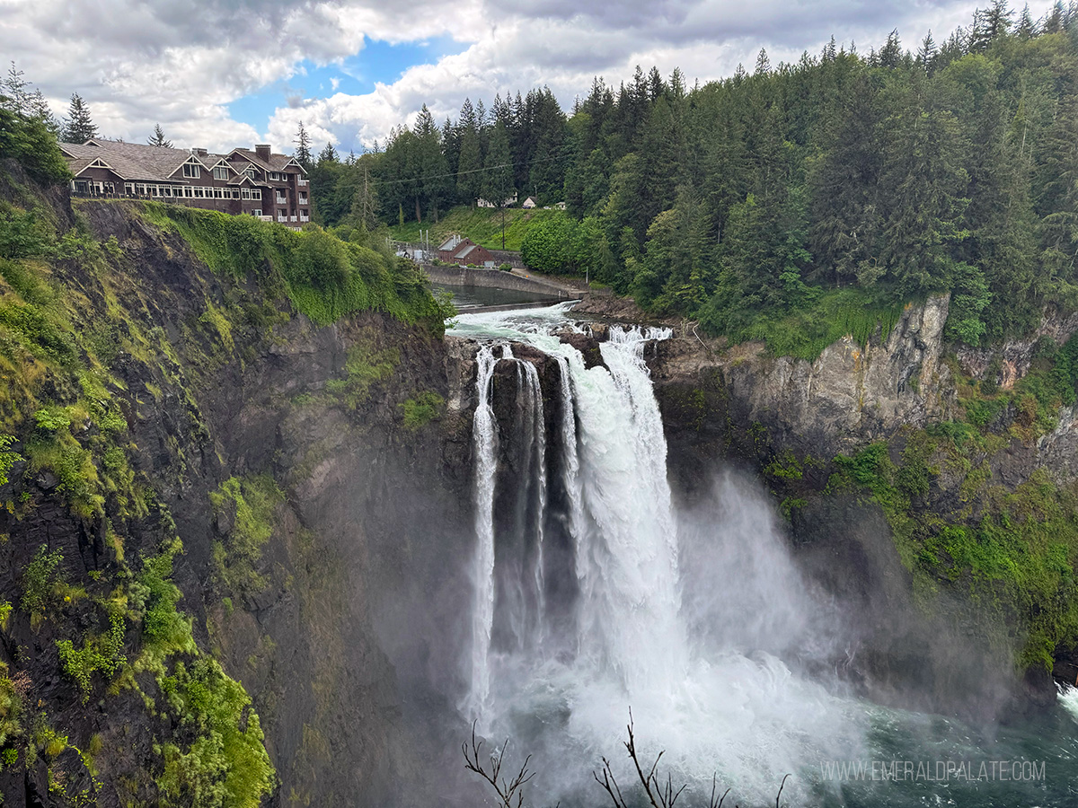 Snoqualmie waterfall with Salish Lodge at the top