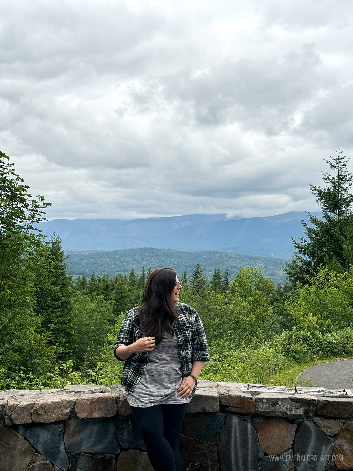 woman laughing from viewpoint in Snoqualmie park