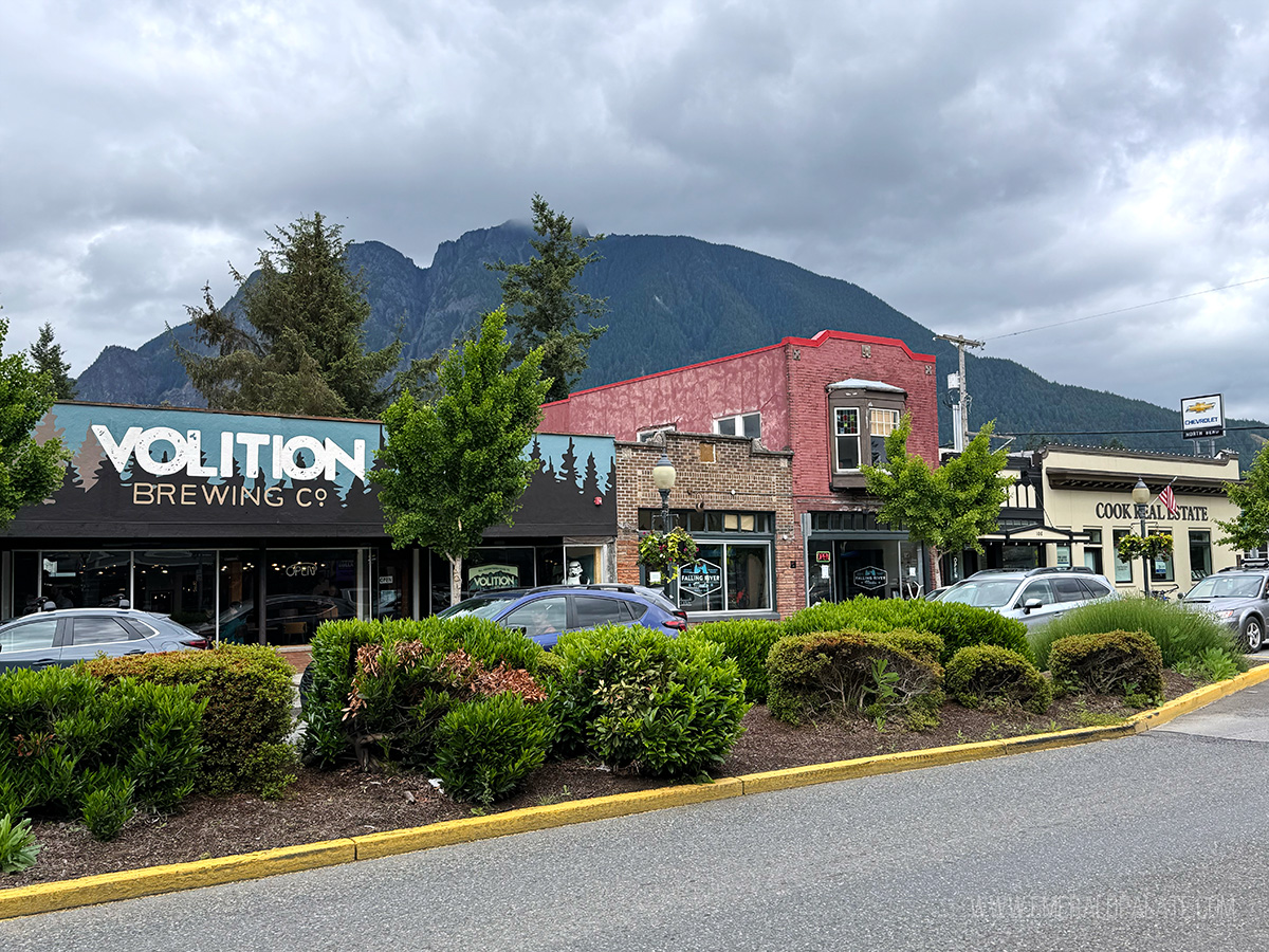 downtown North Bend, one of the best things to do in Snoqualmie