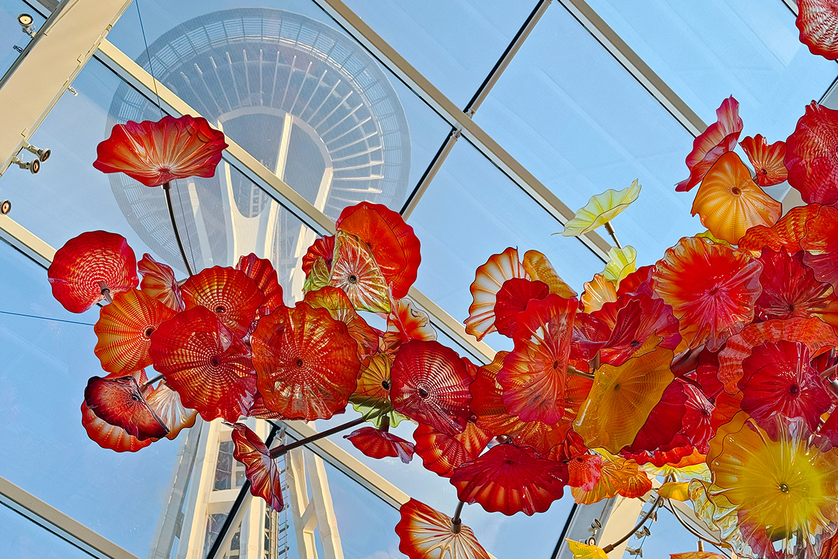 Must dos on a Seattle family vacation - Space Needle and Chihuly Glass Museum