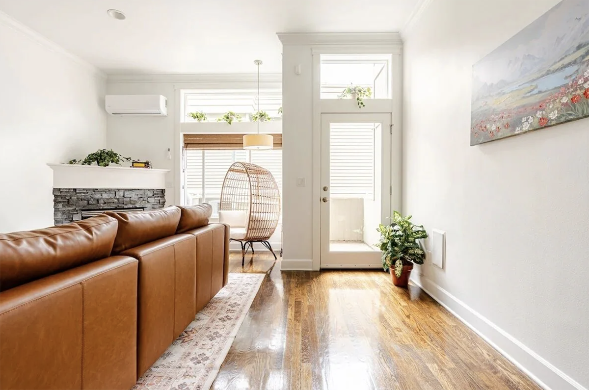 bright townhouse family vacation rental in Seattle